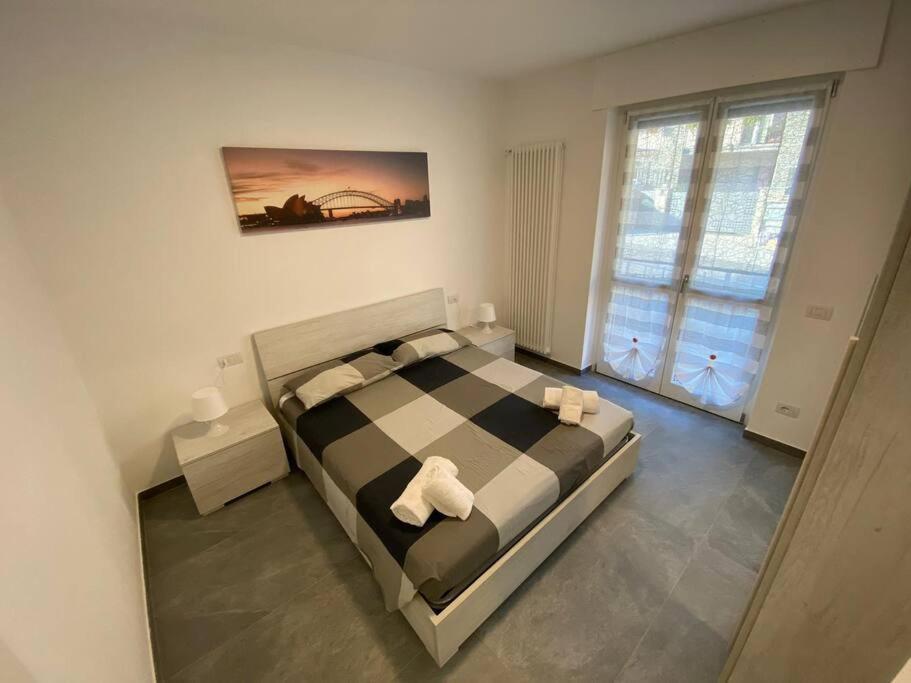 Casa Mattia Lägenhet Bellano Exteriör bild