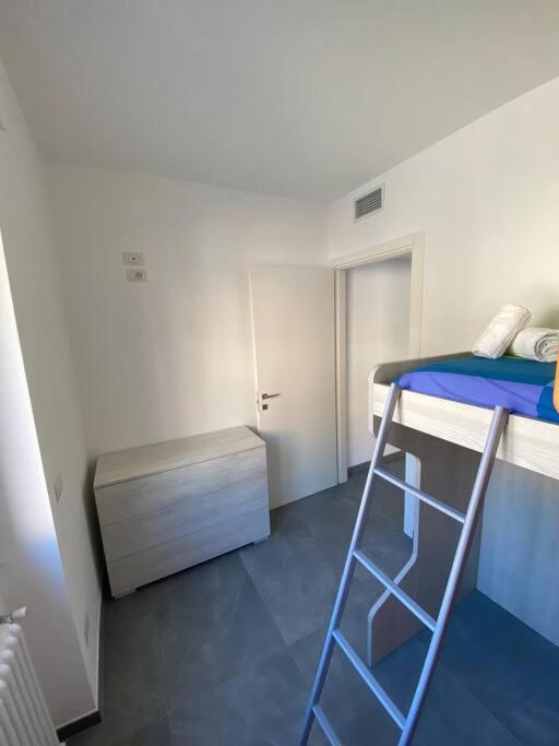 Casa Mattia Lägenhet Bellano Exteriör bild